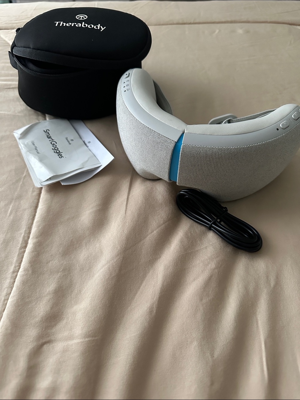 Therabody White and Blue Smart Eye Massager with Carry Case